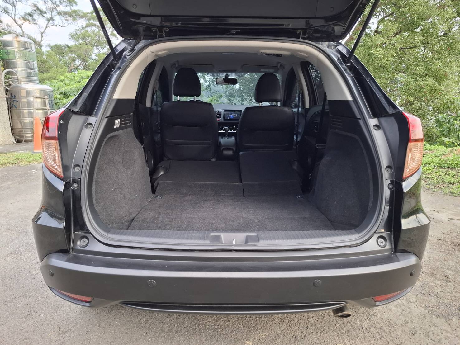 2019年HONDA HR-V 1.8 S 頂級款 小型休旅車省稅省油 好開好停歡迎預約賞車 LINEgoo5168 洽0912-423-585 宋小姐 貸款專辦 強力過件 協助辦理貸款  第10張相片