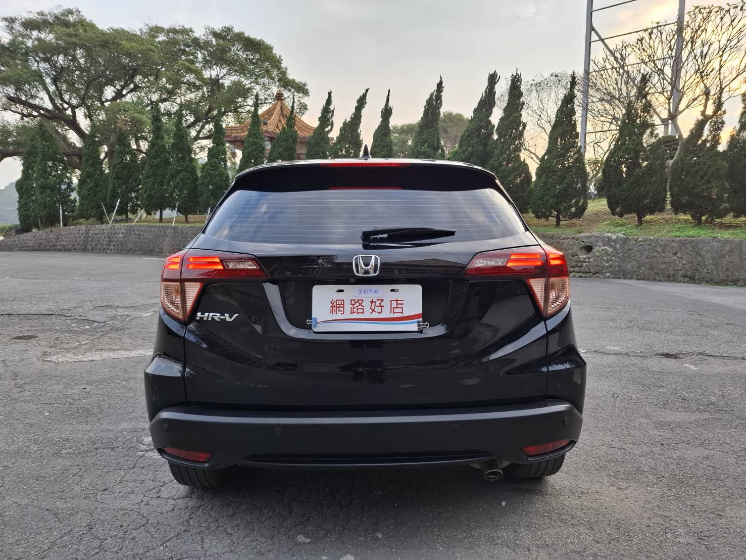2019年HONDA HR-V 1.8 S 頂級款 小型休旅車省稅省油 好開好停歡迎預約賞車 LINEgoo5168 洽0912-423-585 宋小姐 貸款專辦 強力過件 協助辦理貸款  第15張相片