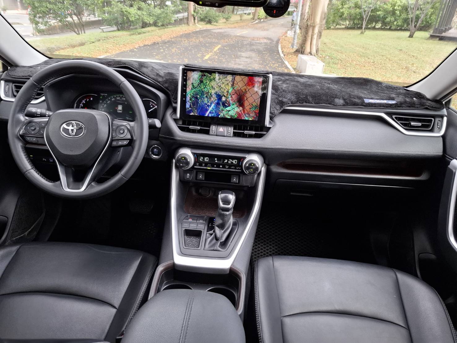 2020年TOYOTA RAV4旗艦版 正常跑~原版件歡迎預約賞車LINEgoo5168 洽0912-423-585 宋小姐 貸款專辦 強力過件 協助信用瑕疵者辦理貸款  第3張相片