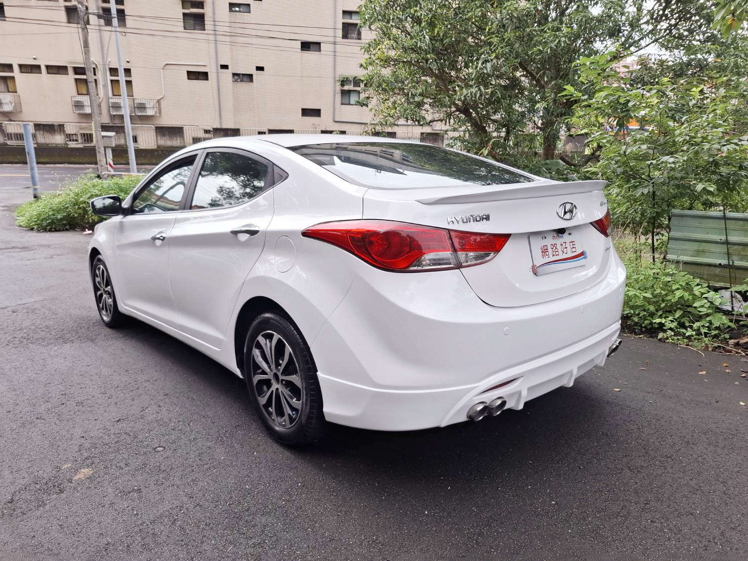 2014年HYUNDAI ELANTRA汽油1.8 漂亮美車~便宜代步~無須待修貸款專辦 強力過件 協助信用瑕疵者辦理貸款 歡迎預約賞車LINEgoo5168洽 0912-423-585 宋小姐  第13張相片