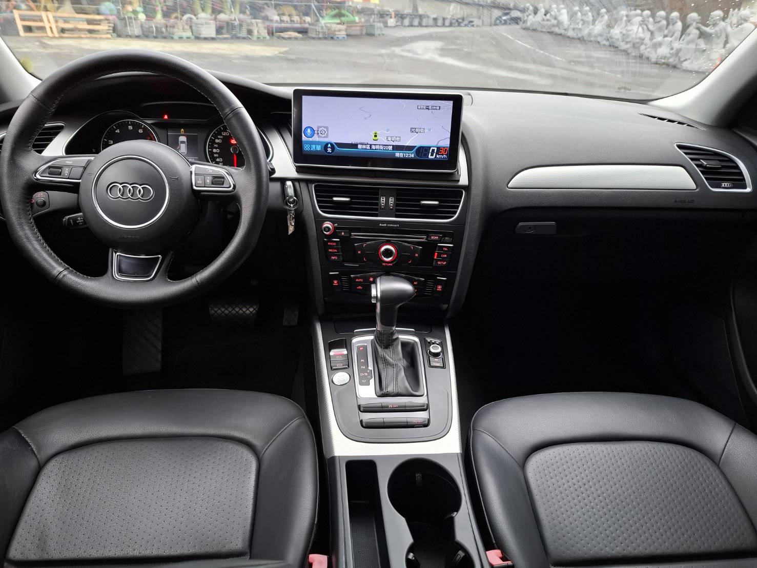 2013年奧迪A4 Avant 1.8 TFSI 手自排CVT8速  前輪驅動 貸款專辦 強力過件 協助信用瑕疵者辦理貸款歡迎預約賞車 洽:0912-423-585 宋小姐 LINE: goo5168  第16張相片
