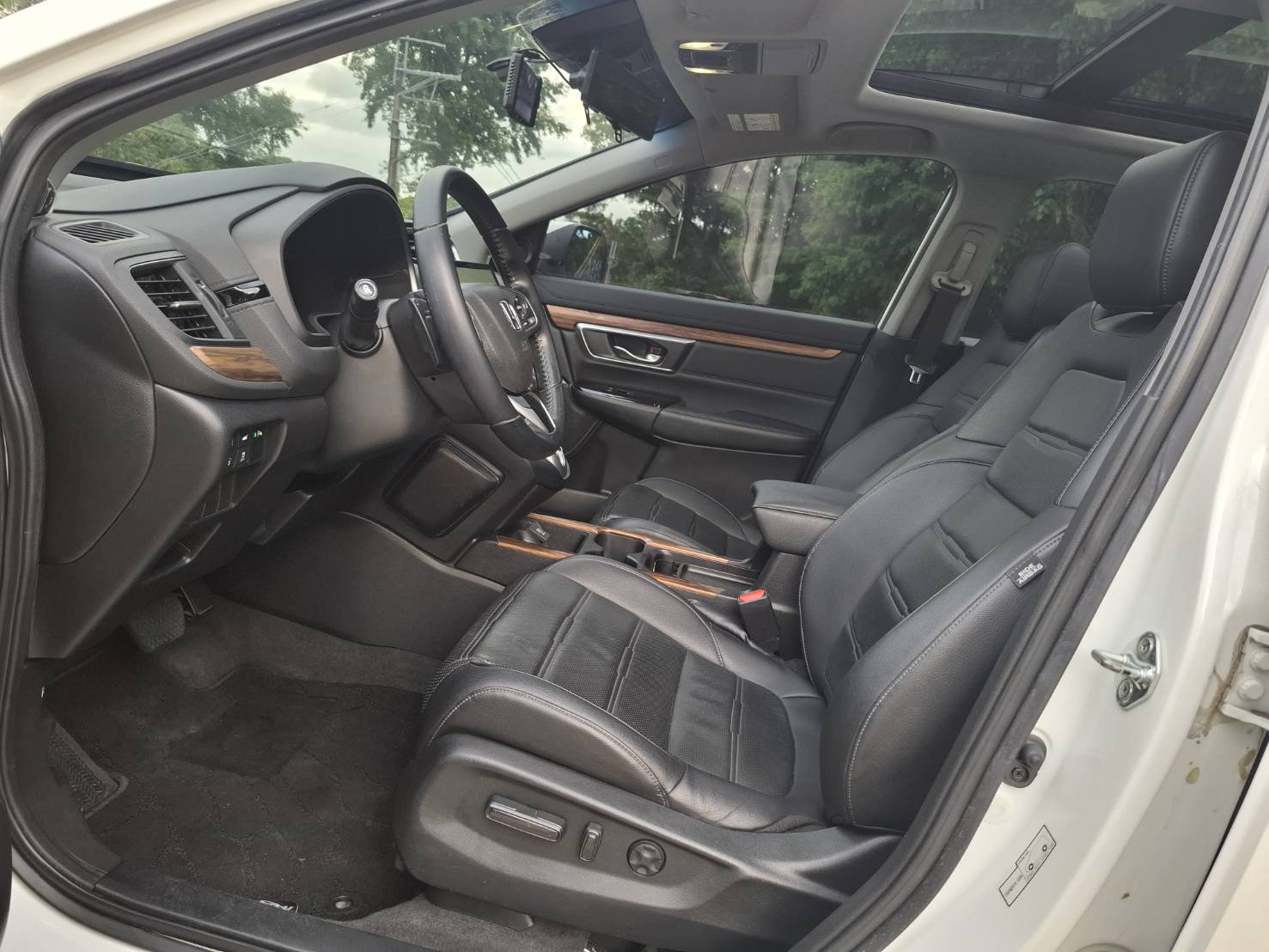 2018年HONDA CR-V S 省油美車 實車~實圖~空間大歡迎預約來店賞車 #LINEgoo5168 洽0912-423-585 宋小姐貸款專辦 強力過件 協助信用瑕疵者辦理貸款  第6張相片