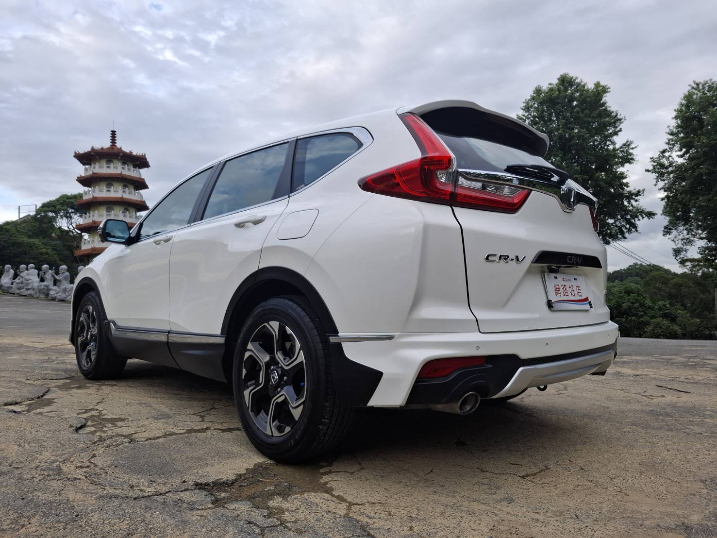 2018年HONDA CR-V S 省油美車 實車~實圖~空間大歡迎預約來店賞車 #LINEgoo5168 洽0912-423-585 宋小姐貸款專辦 強力過件 協助信用瑕疵者辦理貸款  第13張相片