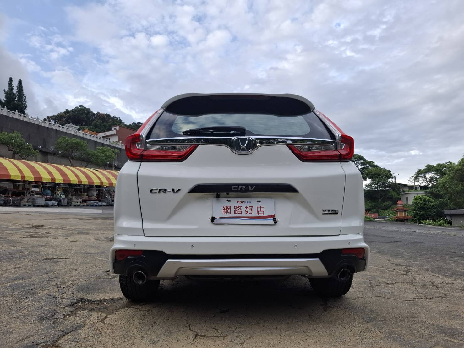 2018年HONDA CR-V S 省油美車 實車~實圖~空間大歡迎預約來店賞車 #LINEgoo5168 洽0912-423-585 宋小姐貸款專辦 強力過件 協助信用瑕疵者辦理貸款  第14張相片