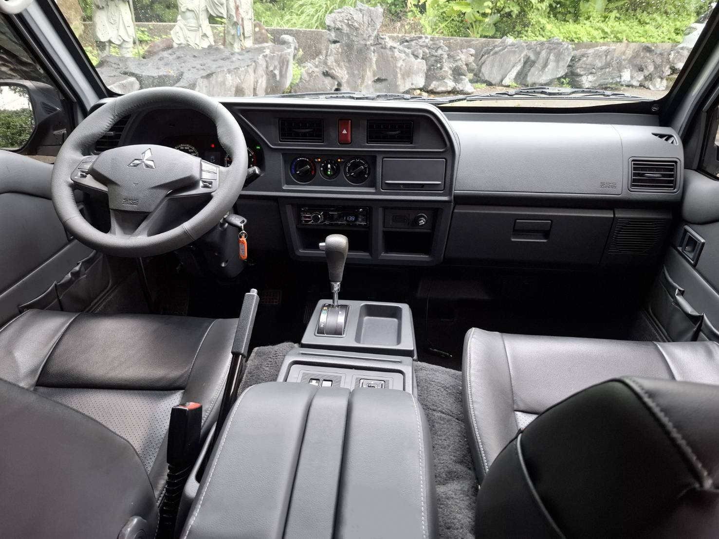 2020年三菱 DELICA 2.4 自排 8人座空間大、載人又載物 立即私訊 搶先賞車 LINE：goo5168 洽詢電話：0912423585 宋小姐 貸款專辦，強力過件！讓你無後顧之憂，輕鬆駕駛  第3張相片