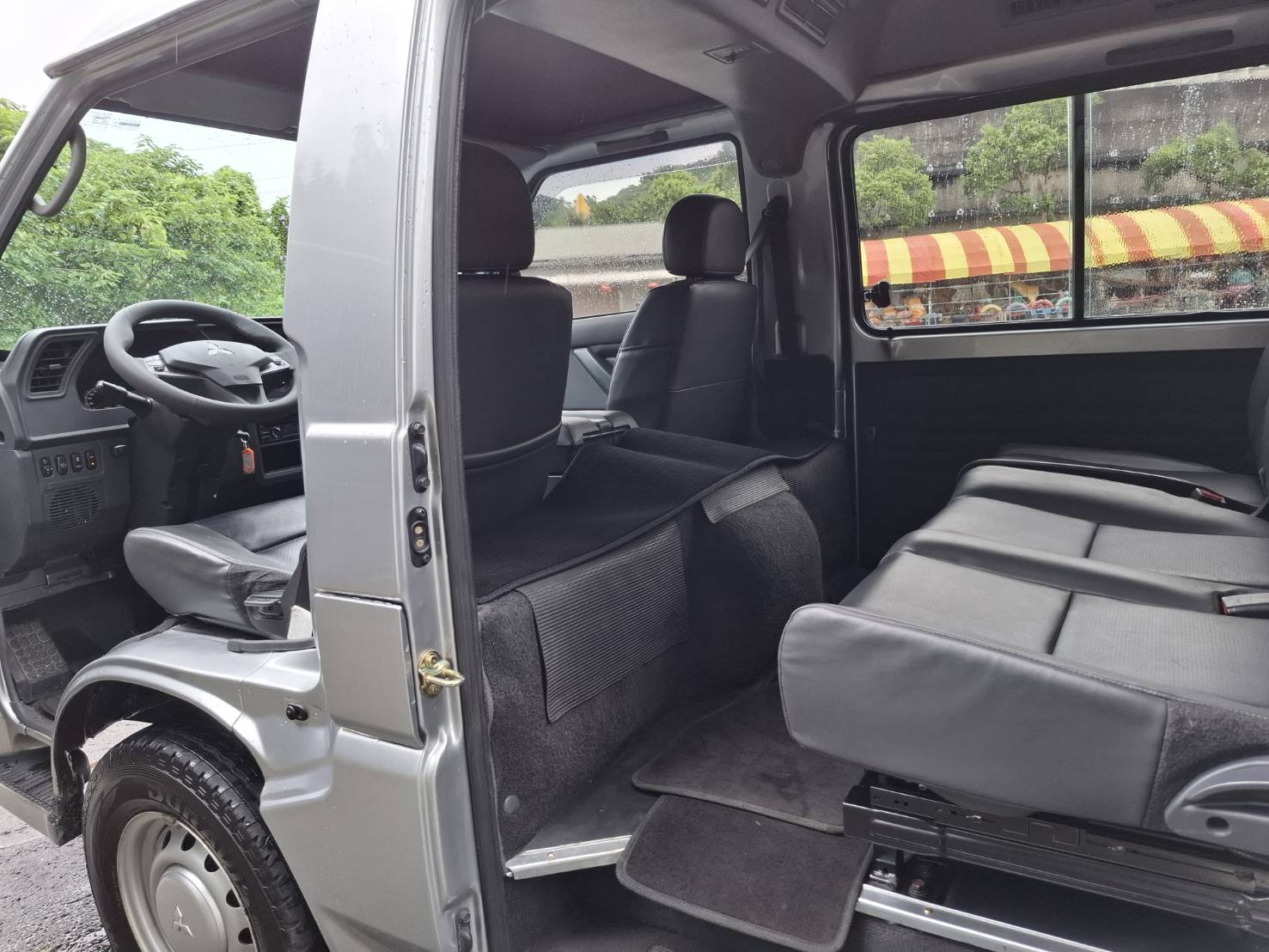 2020年三菱 DELICA 2.4 自排 8人座空間大、載人又載物 立即私訊 搶先賞車 LINE：goo5168 洽詢電話：0912423585 宋小姐 貸款專辦，強力過件！讓你無後顧之憂，輕鬆駕駛  第5張相片