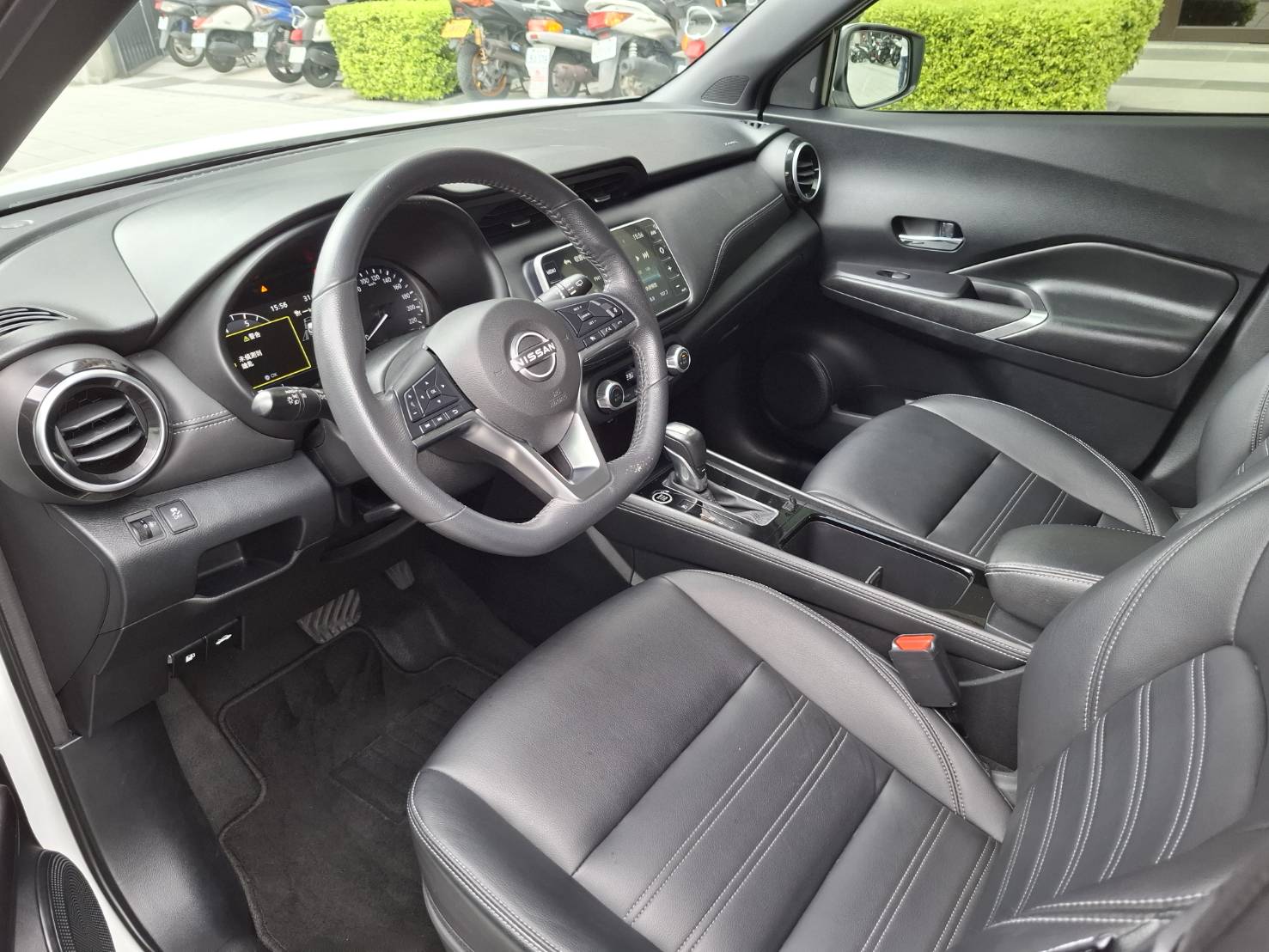 2023年 NISSAN KICKS 旗艦版超帥流線設計LINE：goo5168  洽詢電話：0912423585 宋小姐 貸款專辦，強力過件！  第5張相片