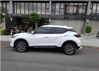 2023年 NISSAN KICKS 旗艦版超帥流線設計LINE：goo5168  洽詢電話：0912423585 宋小姐 貸款專辦，強力過件！  第10張縮圖