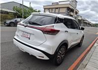 2023年 NISSAN KICKS 旗艦版超帥流線設計LINE：goo5168  洽詢電話：0912423585 宋小姐 貸款專辦，強力過件！  第14張縮圖