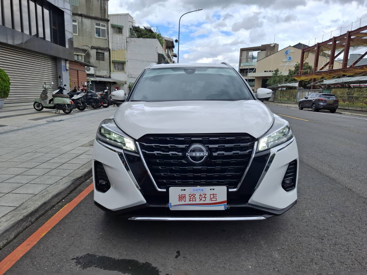 2023年 NISSAN KICKS 旗艦版超帥流線設計LINE：goo5168  洽詢電話：0912423585 宋小姐 貸款專辦，強力過件！  第15張相片