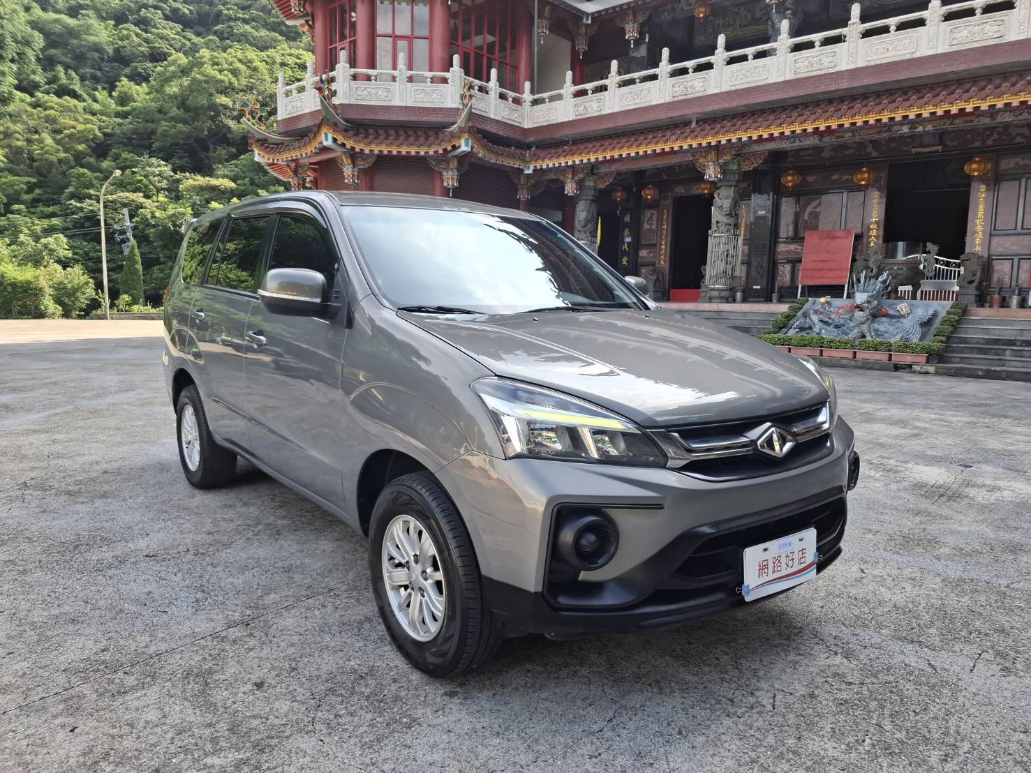 2020年 三菱 ZINGER 精緻型 客貨兩用五人座 超大空間貸款專辦 強力過件洽：0912423585 宋小姐  第2張相片