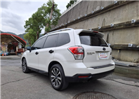 2016年SUBARU FORESTER 2.0XT AWD CVT 是一款兼具性能與舒適性的休旅車搭載2.0升渦輪增壓引擎，提供強勁的動力和卓越的操控性買車不是夢 現在就能擁有 LINE：goo5168 洽詢電話：091242358  第14張縮圖