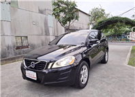 12年 VOLVO XC60 T5 旗艦版 黑色霸氣上市 渦輪 T5 動力 旗艦配備 北歐安全 一次到位，質感直接升級！ 渦輪增壓動力，順暢好開、推力飽滿私訊/留言預約賞車，LINE：goo5168 洽詢電話：0912423585 宋小姐  第1張縮圖