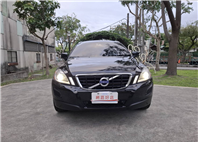 12年 VOLVO XC60 T5 旗艦版 黑色霸氣上市 渦輪 T5 動力 旗艦配備 北歐安全 一次到位，質感直接升級！ 渦輪增壓動力，順暢好開、推力飽滿私訊/留言預約賞車，LINE：goo5168 洽詢電話：0912423585 宋小姐  第14張縮圖