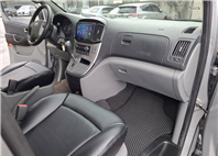 2018 HYUNDAI STAREX 2.5 柴油8人座 銀色・實在・耐用，就是生財工具 不靠外表花俏靠的是空間、耐操與成本效益 LINE：goo5168 洽詢電話：0912423585 宋小姐   第7張縮圖