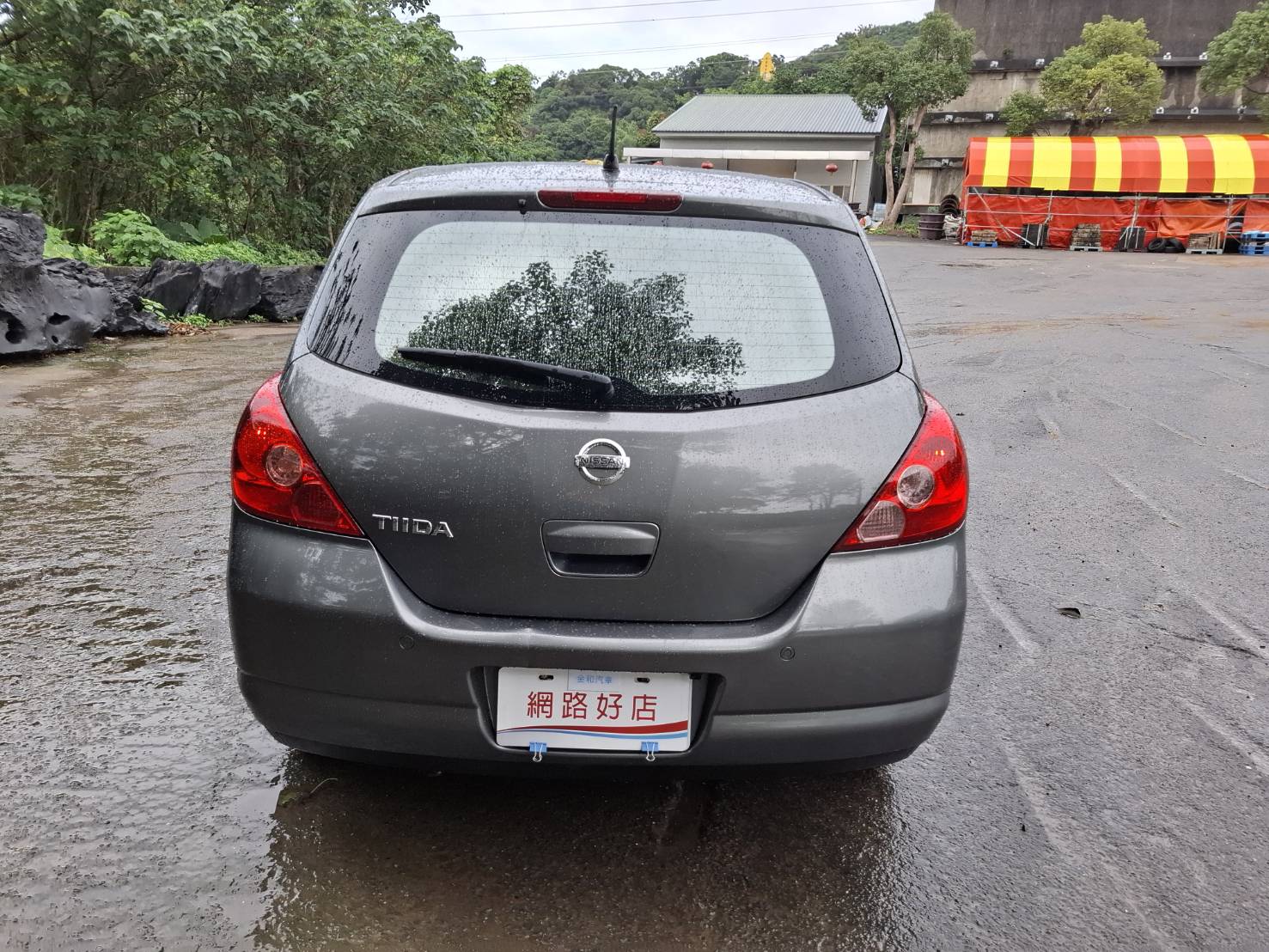 2012 年 NISSAN TIIDA 1.8 超值代步車釋出便宜又實用，找代步車一定要看這台LINE：goo5168  洽詢電話：0912423585 宋小姐 貸款專辦，強力過件  第11張相片