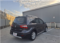 2015 年 NISSAN LIVINA 豪華版一手車 原廠正常保養 車況單純又安心 內裝乾淨漂亮，使用細心LINE：goo5168 洽詢電話：0912423585 宋小姐 貸款專辦，強力過件！  第14張縮圖