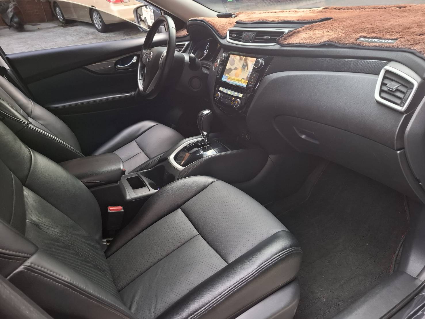 2017年 NISSAN X-TRAIL 2.0 大空間 高實用性 超值價格 出遊通勤一台搞定 立即私訊 搶先賞車LINE：goo5168 洽詢電話：0912423585 宋小姐 貸款專辦~強力過件  第7張相片