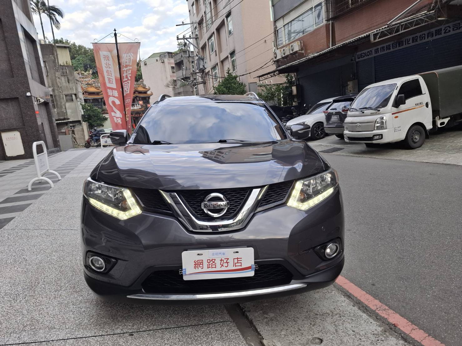 2017年 NISSAN X-TRAIL 2.0 大空間 高實用性 超值價格 出遊通勤一台搞定 立即私訊 搶先賞車LINE：goo5168 洽詢電話：0912423585 宋小姐 貸款專辦~強力過件  第18張相片