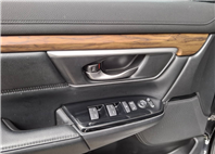 2018 HONDA CR-V ACC 主動跟車・循跡防滑 ABS 全家出門更安心  電尾門＋大空間，推車行李輕鬆放立即私訊  搶先賞車 LINE：goo5168 洽詢電話：0912423585 宋小姐貸款專辦~強力過  第4張縮圖