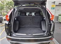 2018 HONDA CR-V ACC 主動跟車・循跡防滑 ABS 全家出門更安心  電尾門＋大空間，推車行李輕鬆放立即私訊  搶先賞車 LINE：goo5168 洽詢電話：0912423585 宋小姐貸款專辦~強力過  第10張縮圖