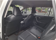 2019 TOYOTA RAV4 熱門首選 安全・耐用・保值 一台很多人都在找的休旅車。空間大、安全高、省油耐用，RAV4 一直都是家庭休旅人氣王！ 歡迎私訊 / 電洽預約賞車  LINE：goo5168  0912-423-585宋小姐  第7張縮圖