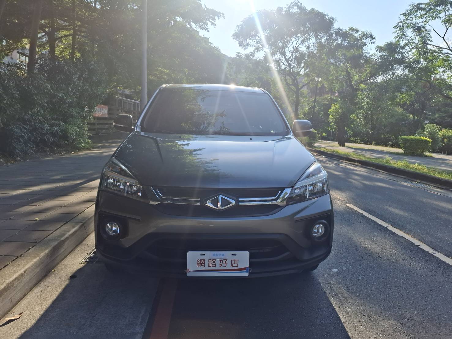 2023年 MITSUBISHI ZINGER 僅跑 3萬5千公里 車況優 超大空間 家庭工作都適合 保值耐用 代步 商用兩相宜 預約賞車LINE：goo5168 洽詢電話：0912423585 宋小姐 貸款專辦強力過件    第1張相片