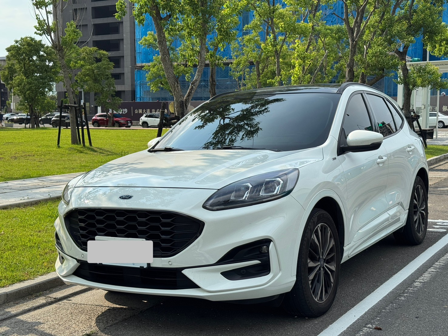 FB搜尋:小陳嚴選中古車  Ford Kuga 2021款  手機0987851688  第1張相片