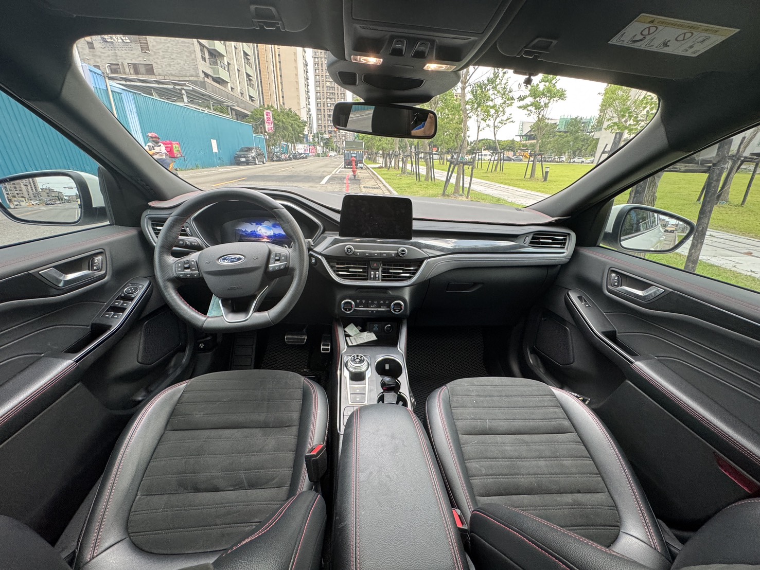 FB搜尋:小陳嚴選中古車  Ford Kuga 2021款  手機0987851688  第5張相片