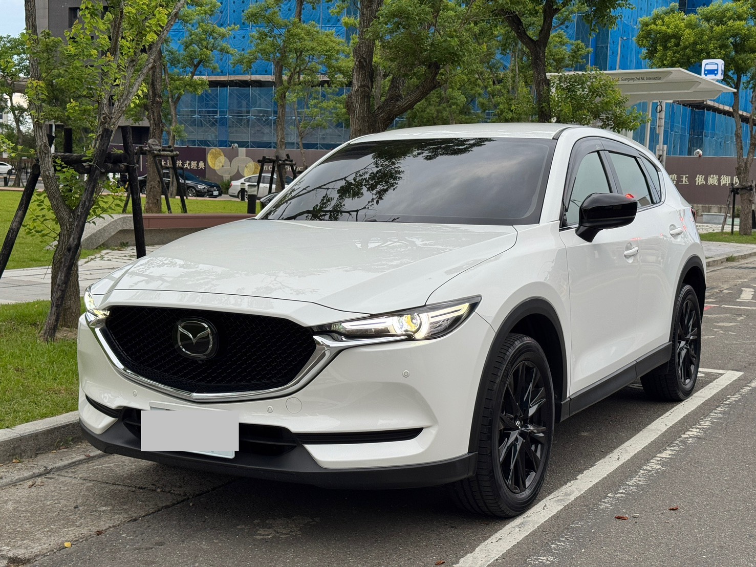 FB搜尋:小陳嚴選中古車  Mazda CX-5 2021款 黑艷旗艦版 手機0987851688  第1張相片
