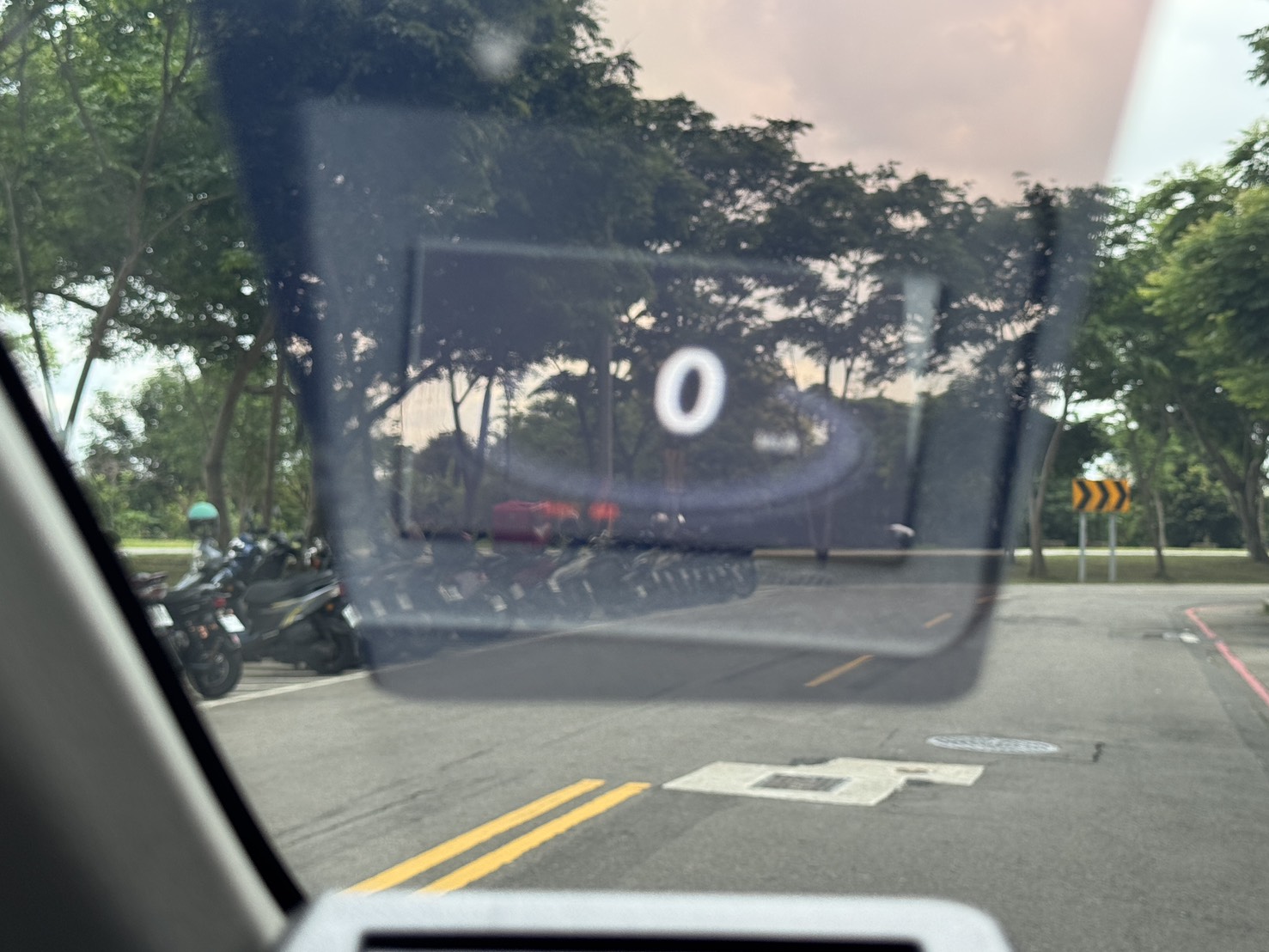 FB搜尋:小陳嚴選中古車  Toyota Sienta 2018款 7人座 豪華頂級型 手機0987851688  第8張相片