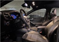 FB搜尋:小陳嚴選中古車  Ford Focus 5D 2023款 ST-Line X 手機0987851688  第3張縮圖