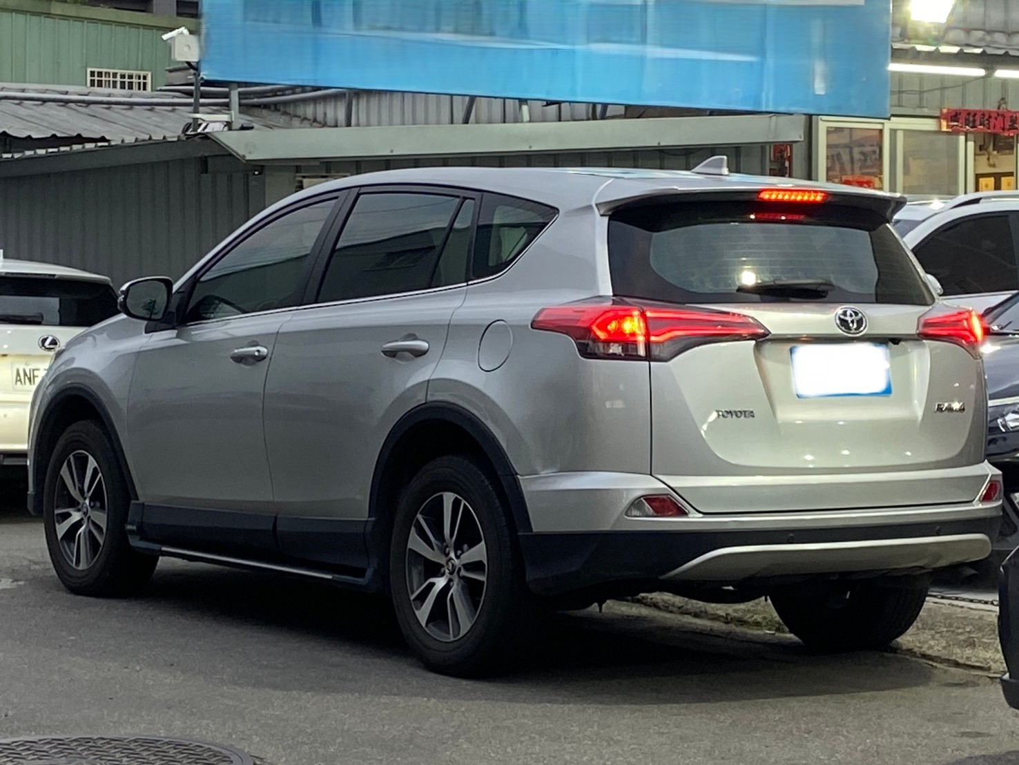 2015年 RAV4   第2張相片