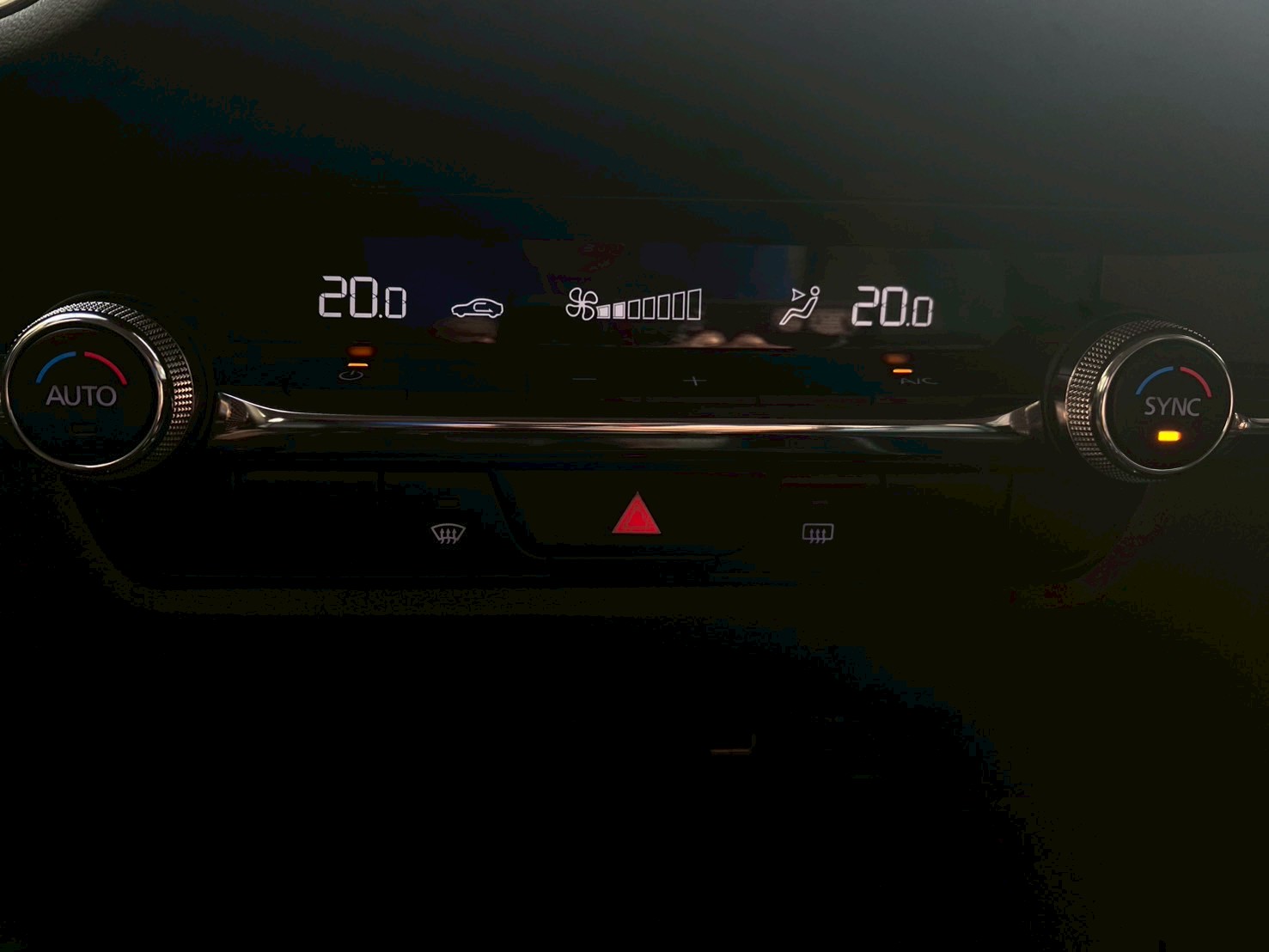 2021 CX30 旗艦進化版  第9張相片