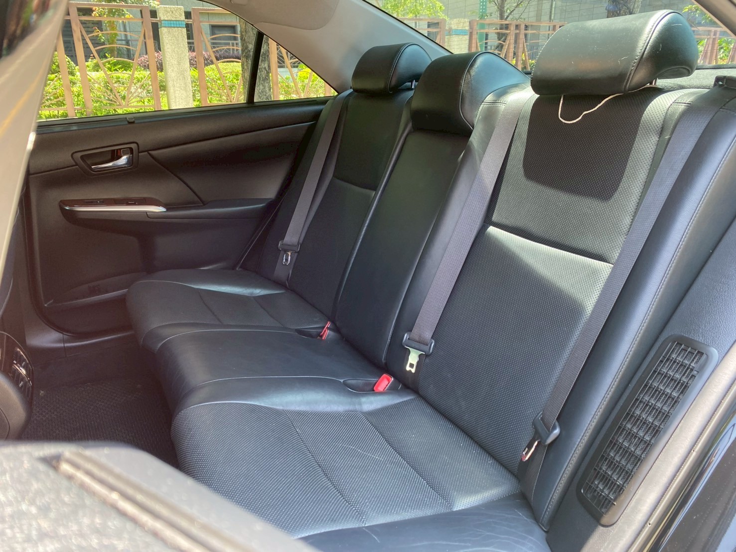 2012年豐田Camry 油電Hybrid V  第3張相片