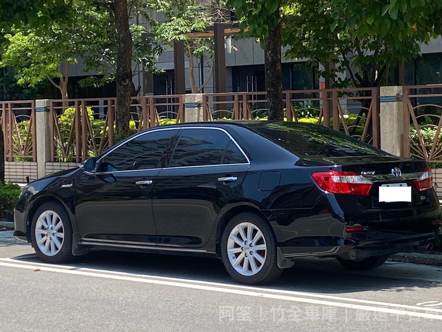 2012年豐田Camry 油電Hybrid V  第4張相片
