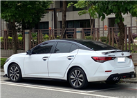 2020年｜尊爵智駕版｜汽油 － ✔️全車原鈑✔️實車實跑✔️貸款諮詢 － 配備： ✔️免鑰匙啟動✔️ACC前後雷達 ✔️CarPlay ✔️盲點✔️恆溫 ✔️車道維持✔️摸門解鎖✔️倒車顯示 ✔️後座出風口✔️360環景 － 買車賣車找阿  第7張縮圖