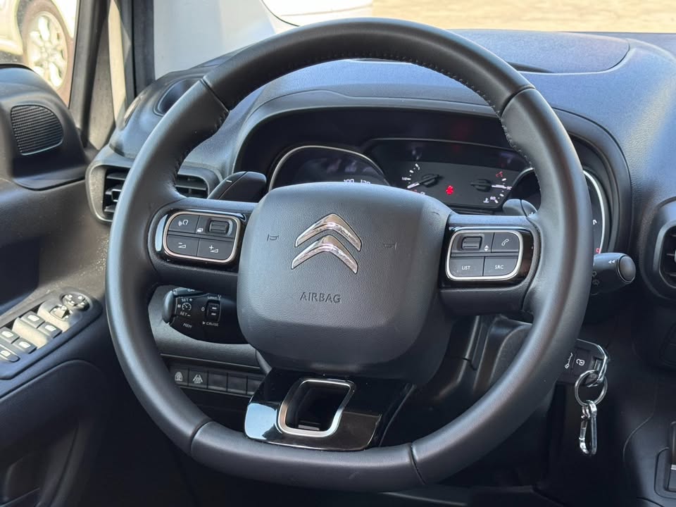 2022年 雪鐵龍 Berlingo 1.5長軸版 柴油渦輪 灰色 全車原版件  第10張相片