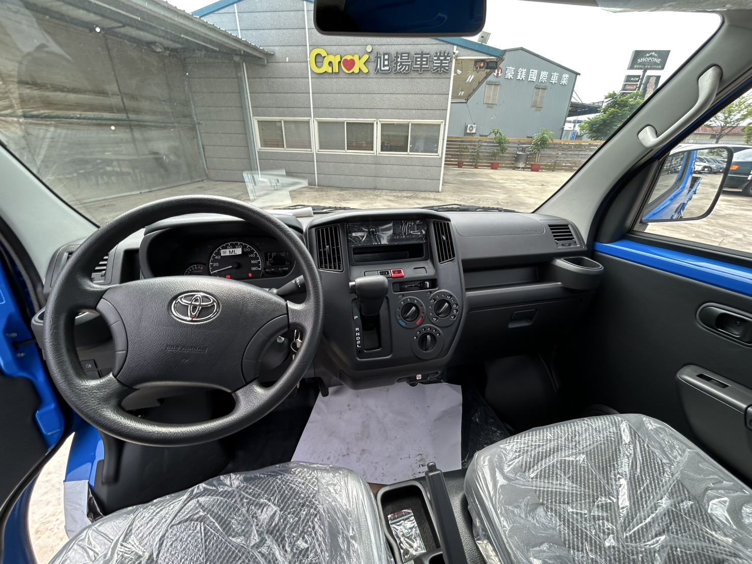 Toyota Town Ace 2024款 1.5汽油 木床自排 藍色 就是全新車 新車保固中 里程6公里  第7張相片