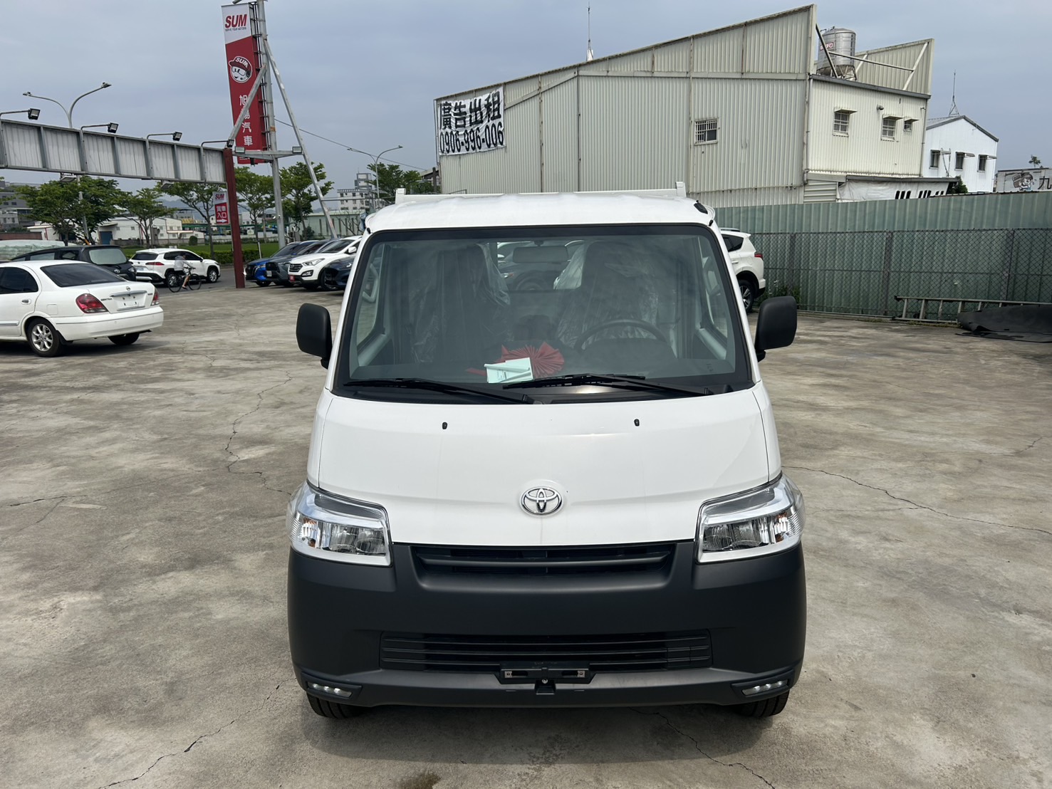Toyota Town Ace 2024款 1.5汽油 木床自排 白色 就是全新車 新車保固中 里程6公里  第3張相片