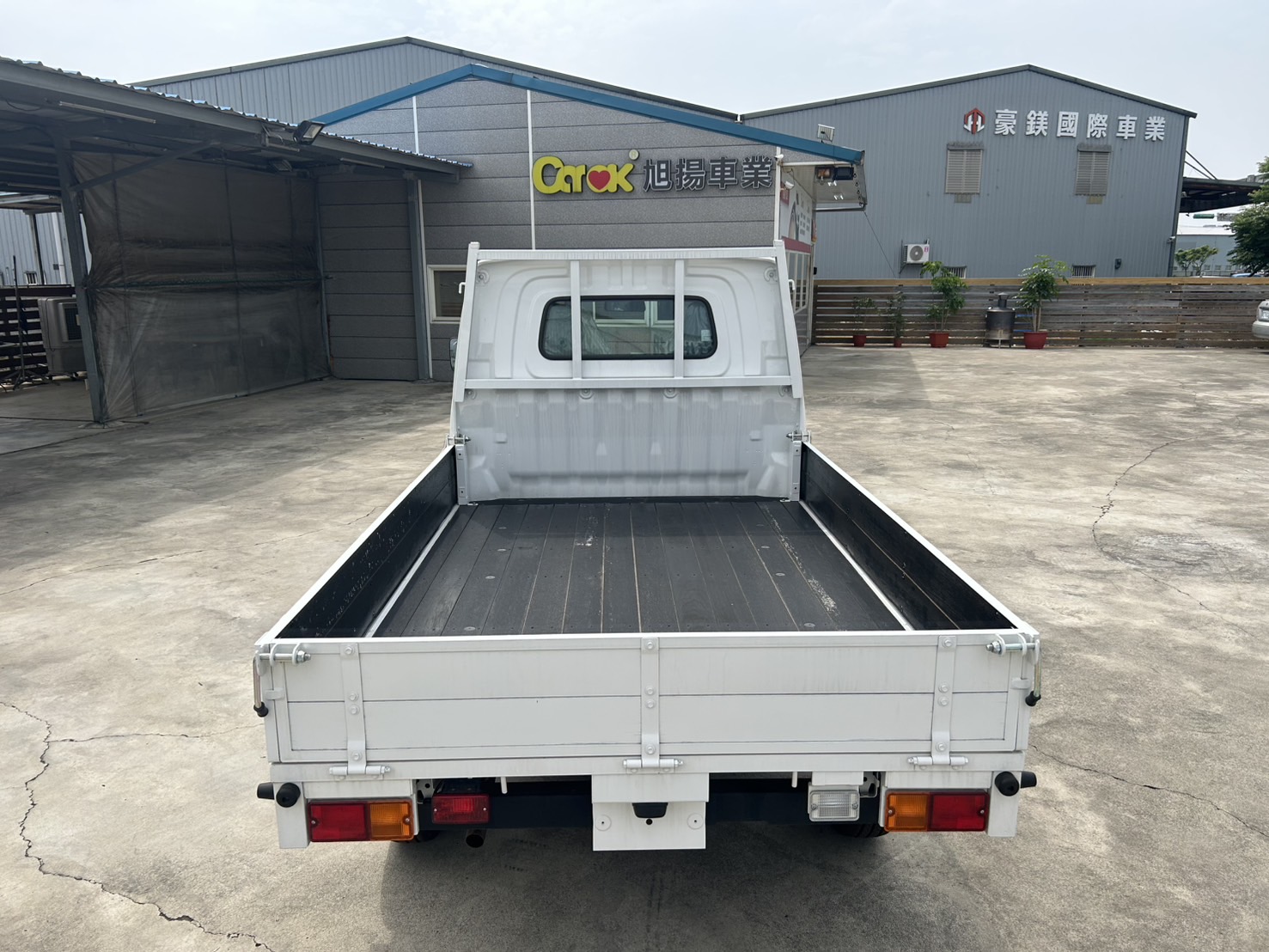 Toyota Town Ace 2024款 1.5汽油 木床自排 白色 就是全新車 新車保固中 里程6公里  第5張相片