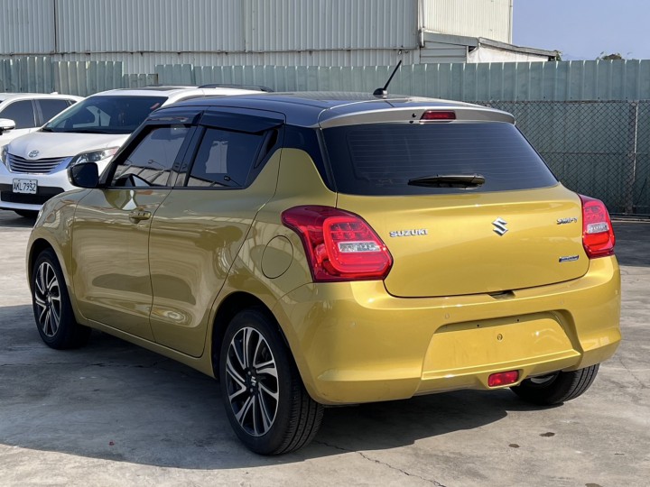 2022年 Swift 1.2 油電 省油好開好方便 全車原版件 原廠保養資料  第3張相片