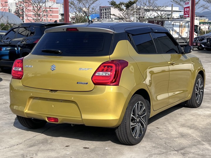 2022年 Swift 1.2 油電 省油好開好方便 全車原版件 原廠保養資料  第4張相片