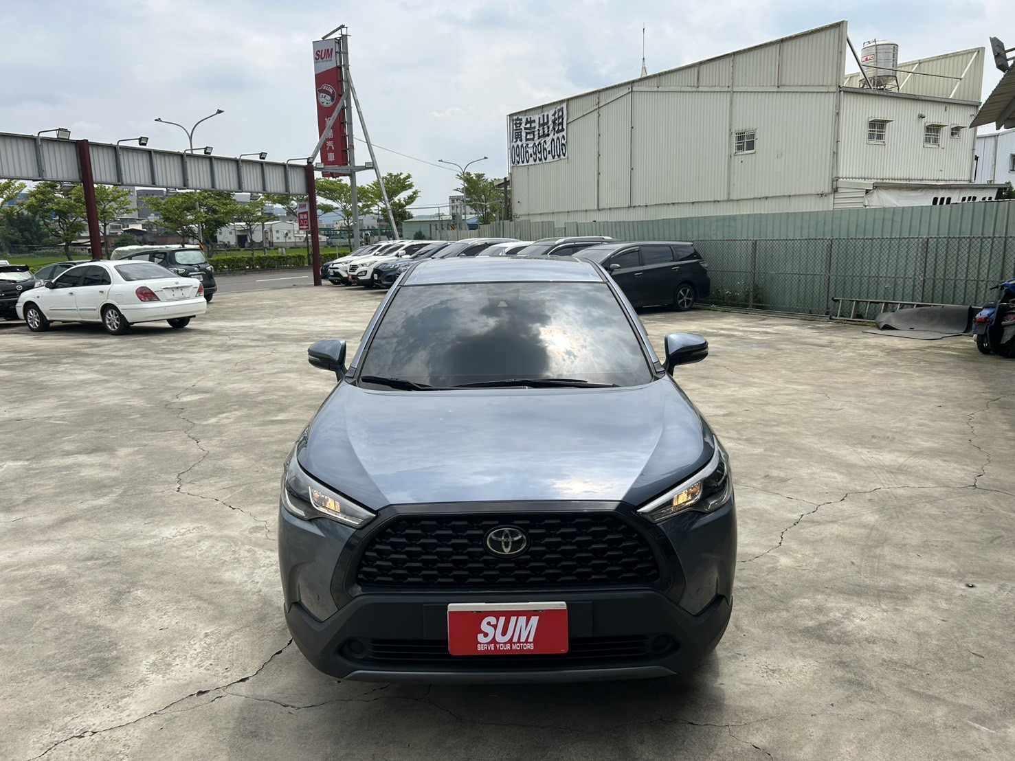 2021年Toyota Colla Cross 1.8汽油豪華版 藍 全車原版件 實車實價  第3張相片