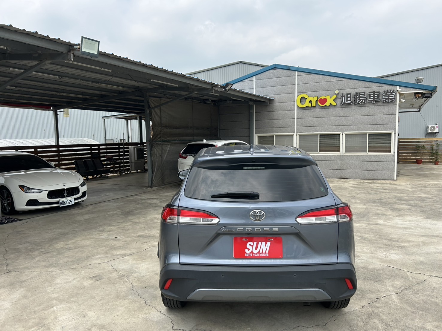 2021年Toyota Colla Cross 1.8汽油豪華版 藍 全車原版件 實車實價  第4張相片