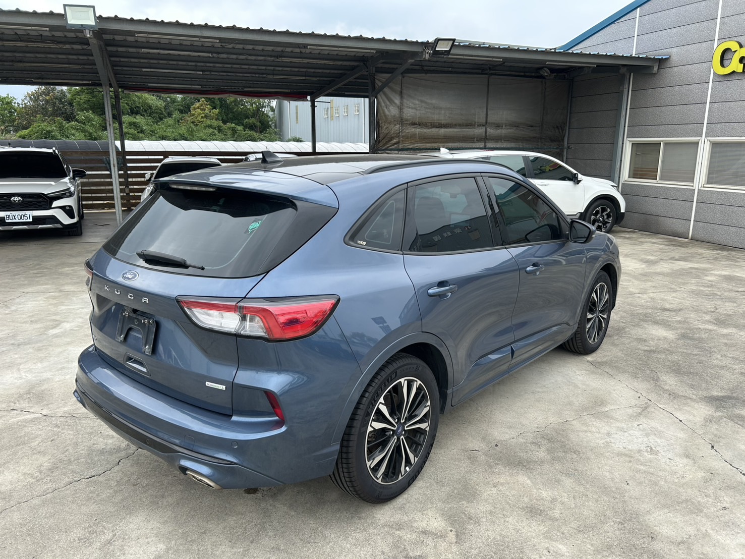 Ford Kuga 2020款 EcoBoost 250 AWD 頂規旗艦型 藍色 原版件 原廠保養紀錄  第4張相片