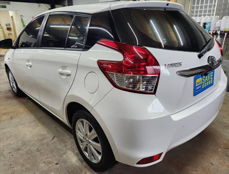2017年 YARIS 經典+ 白色 四條輪胎剛換新/大保養完使用不到1千公里 安卓大螢幕  第3張相片