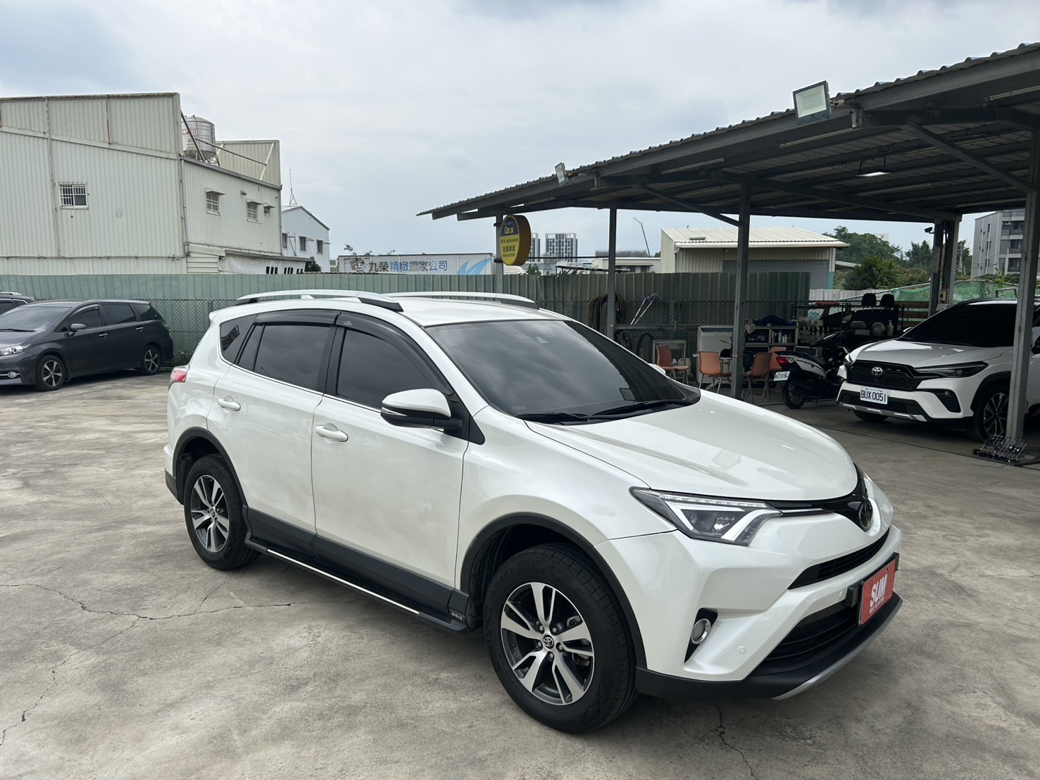  2017年 Toyota RAV4 2.0尊爵版 全車原版件 國民神車首選   第1張相片