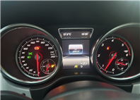 2016年 M-Benz GLE250D 4MATIC 總代理  德系工藝豪華休旅 高貴不貴  第14張縮圖