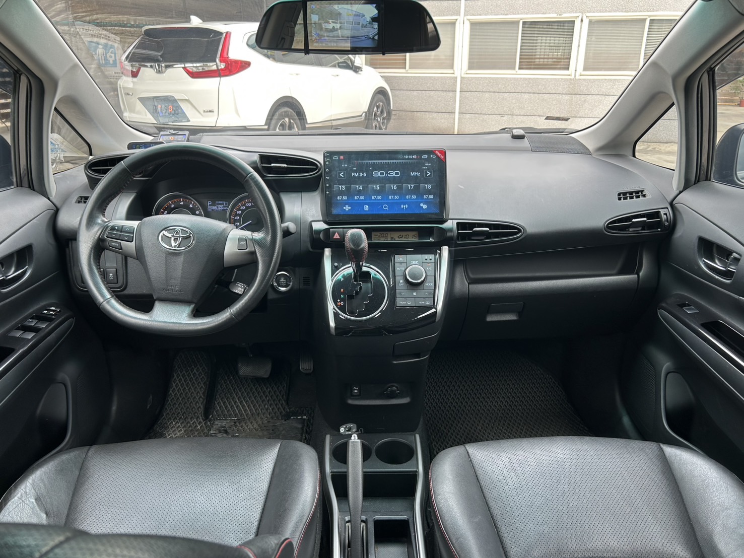 2014年 豐田 2.0尊爵 七人座 灰色 全車原版件/里程只有12萬/絕版好車 賣一台少一台 錯過不再  第6張相片